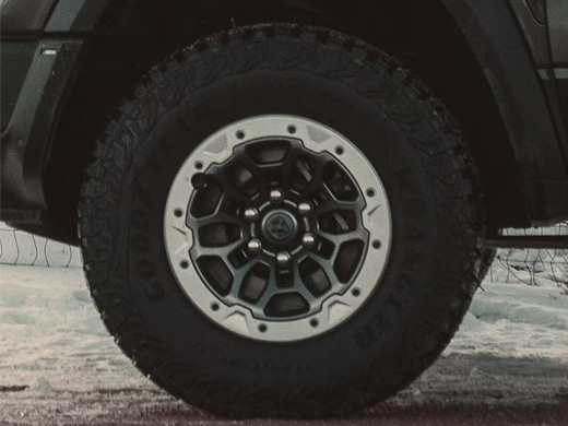 2023 RAM 1500 35-inch Tire