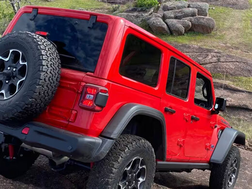Jeep Wrangler Image 5