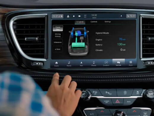 Chrysler Plugin Hybrid Gallery Image 01