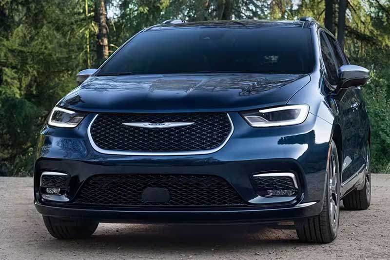 Chrysler Pacifica Hybrid Image 2