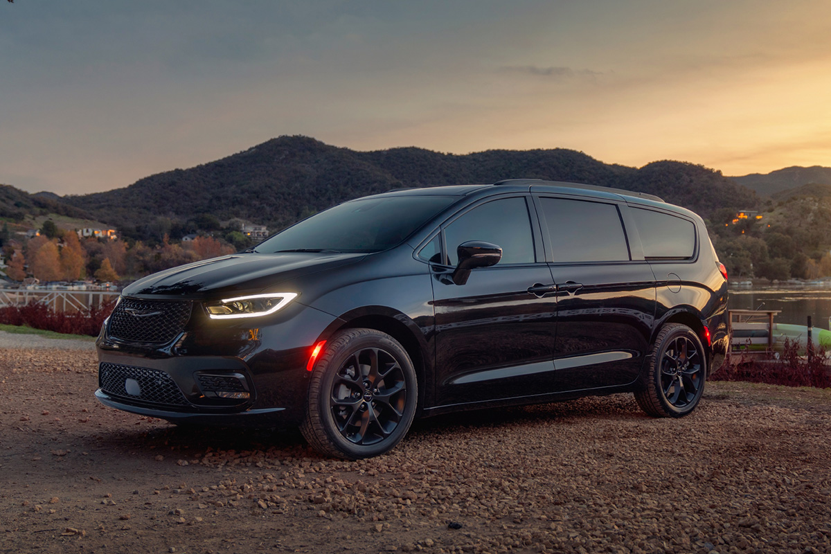 Conventional Hybrid vs. Plug-In Hybrid Vehicles: A Quick Overview