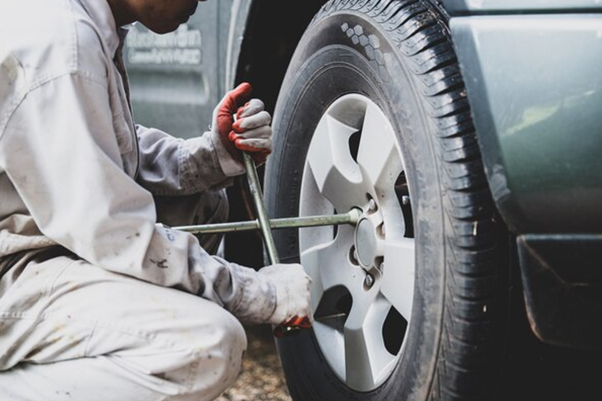 Tire Service and Replacement Grid Image 2