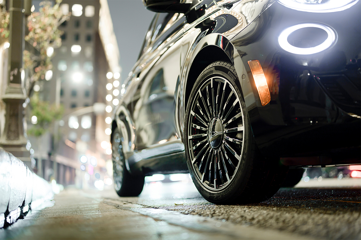 2024 Fiat 500e Image 02