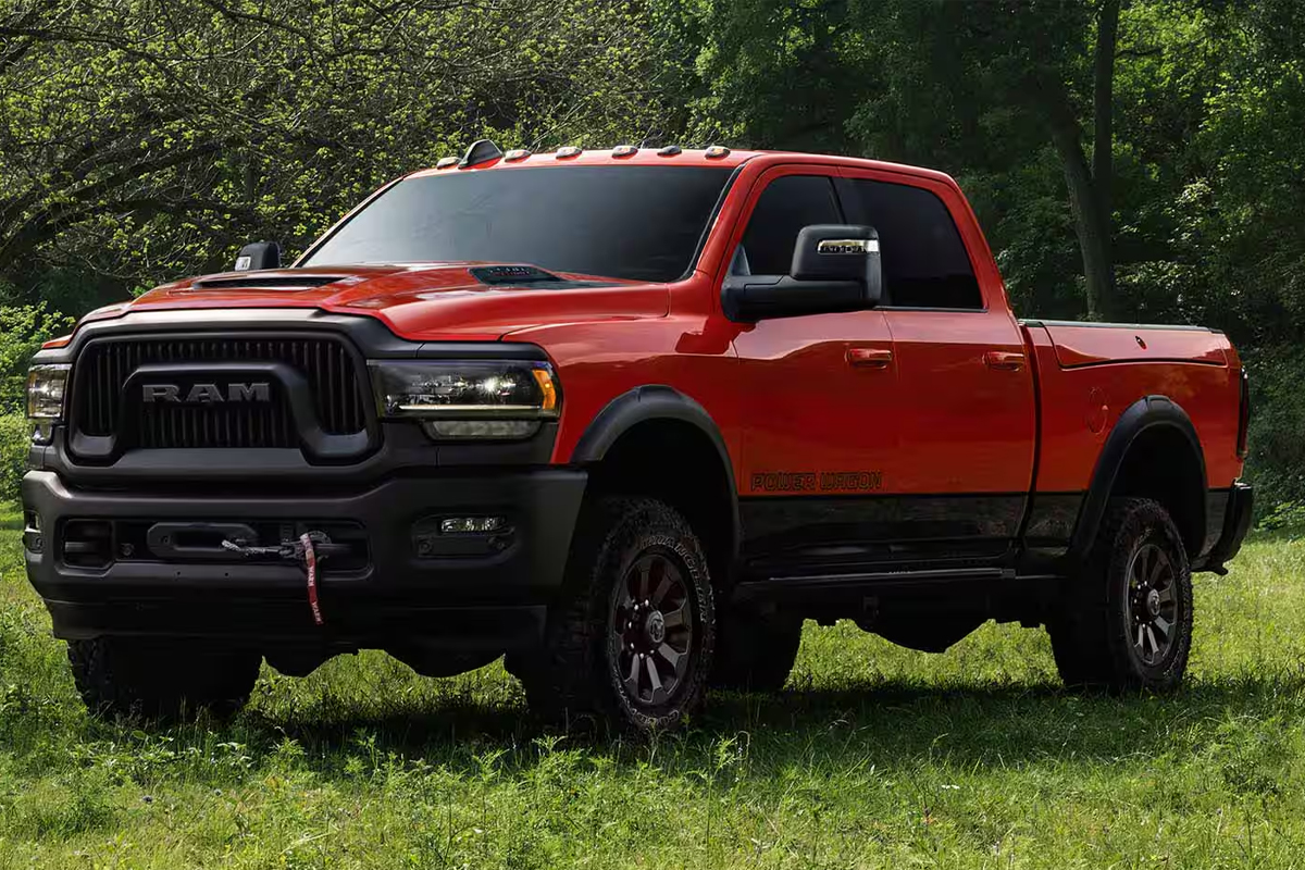 2024 RAM 2500 vs. Chevrolet Silverado 2500 Performance Comparison