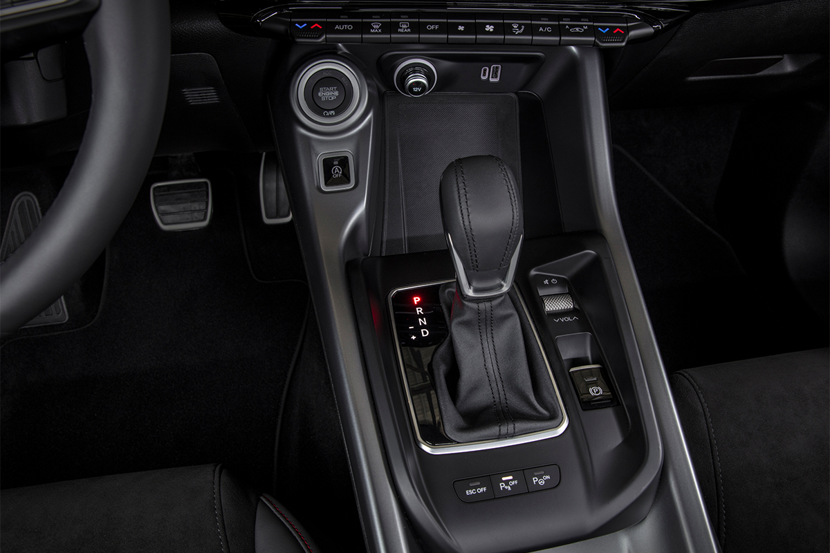 2024 Dodge Hornet's Image 04